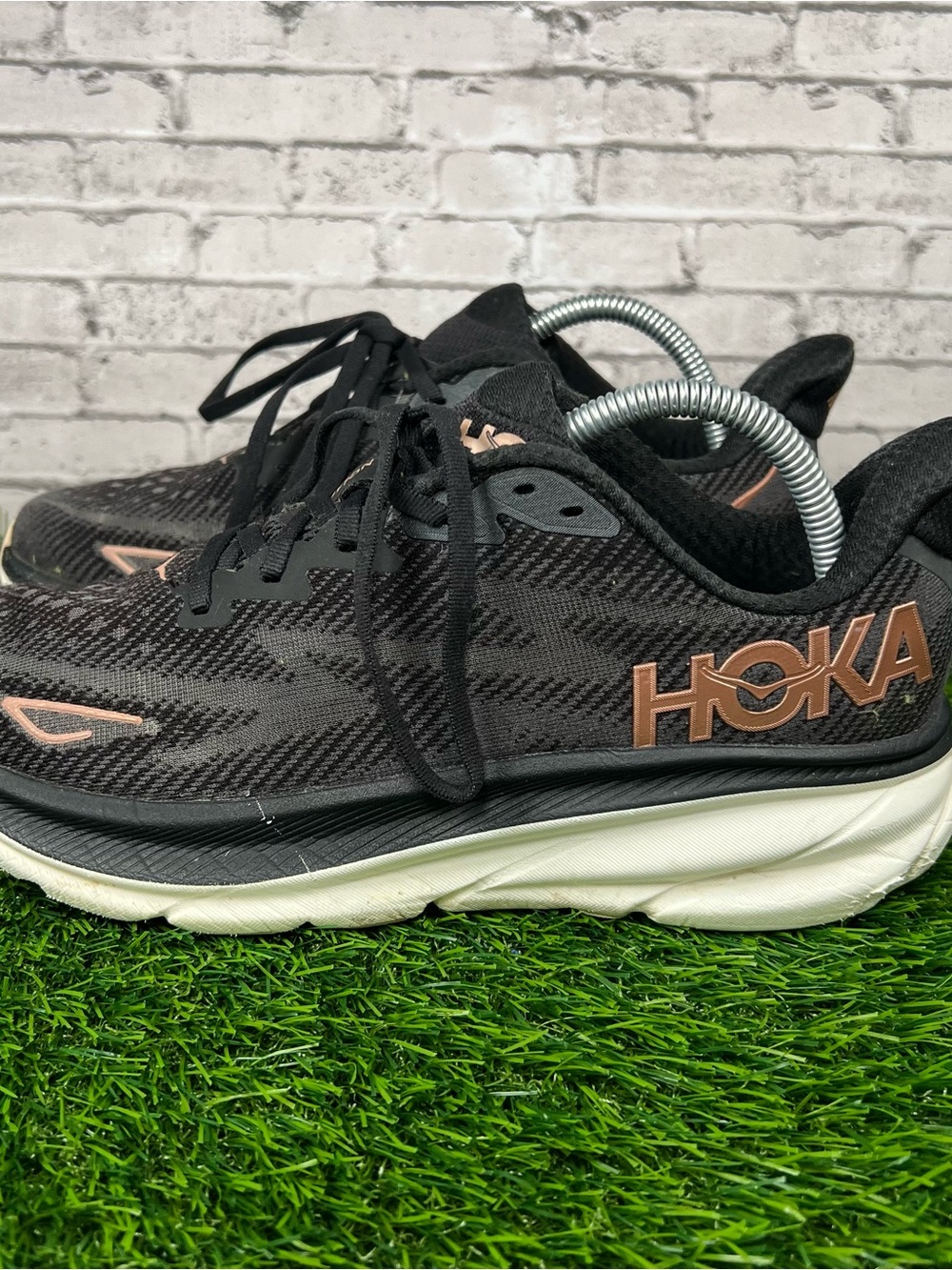 Hoka One One Clifton 9 1127896 BCPPR Womens 9B Shoes Black Knit Athletic Sneaker